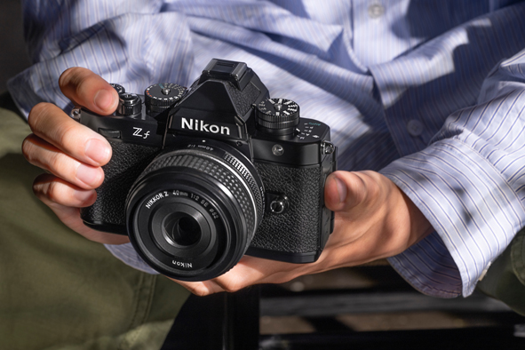Nikon Zf naroči